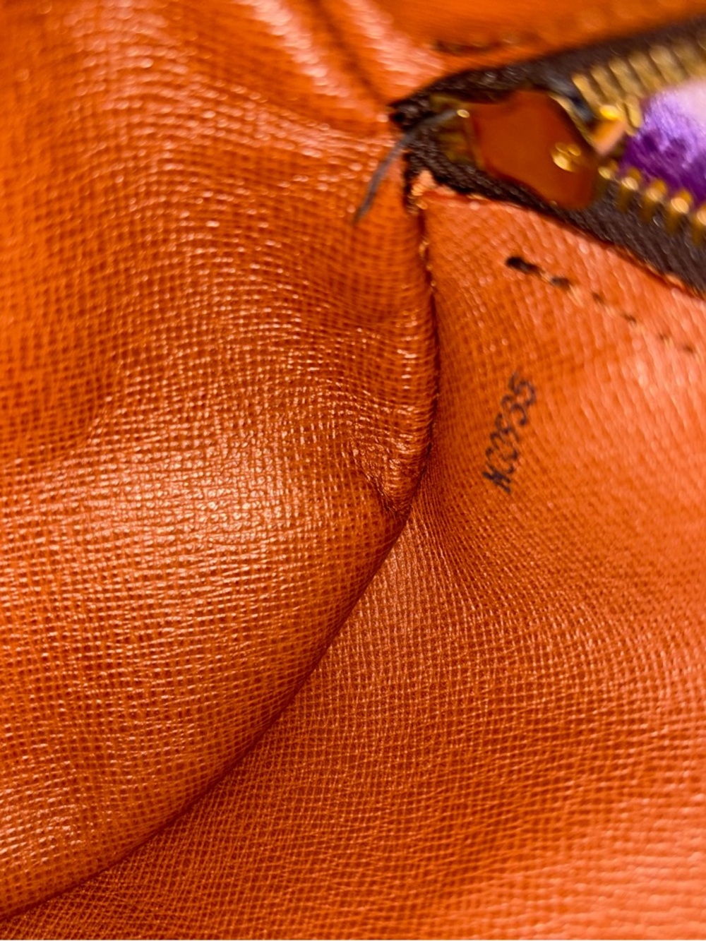 Louis Vuitton Monogram Canvas papillon Barrel Bag size 26 - Picture 4 of 13